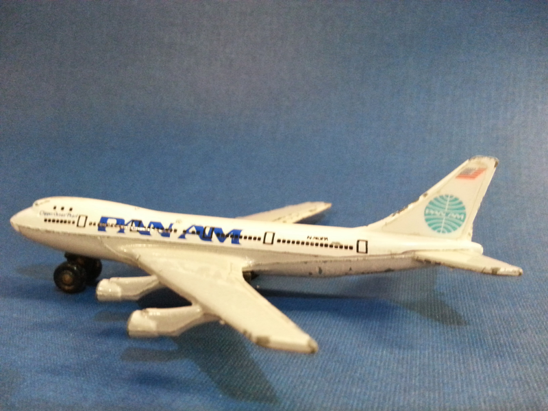 Illustration for article titled Vintage Hot Wheels: 1973 Matchbox Pan-Am Boeing 747---w/A Tucker!